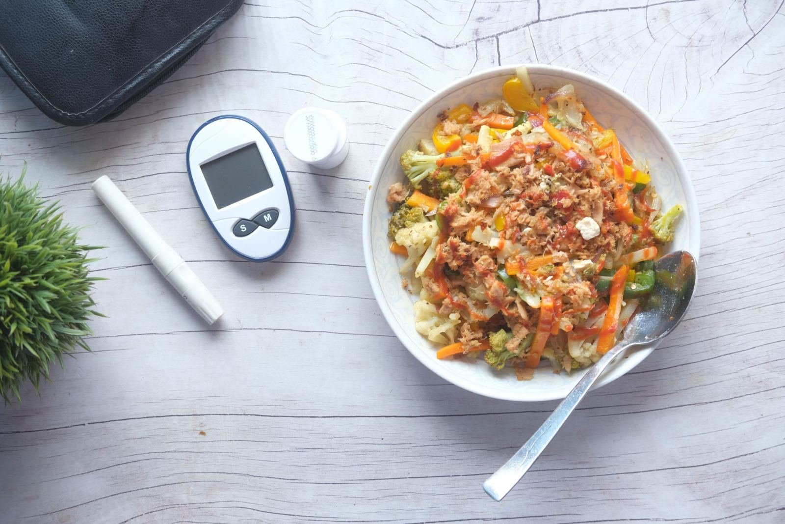 Healthy vegetable salad for Ayurvedic diabetes diet chart (Madhumeha) in Jaipur