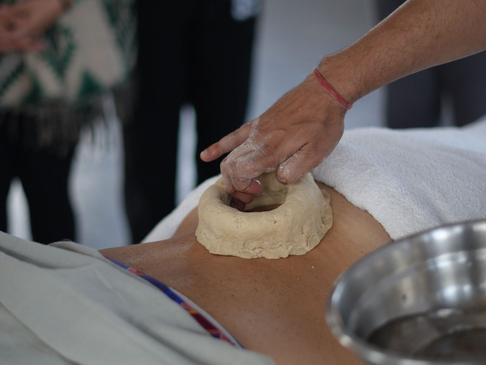Winter joint pain Ayurvedic Kati Basti therapy - Ayurvedic treatment in Jaipur